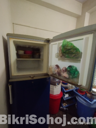 Kelon Refrigerator